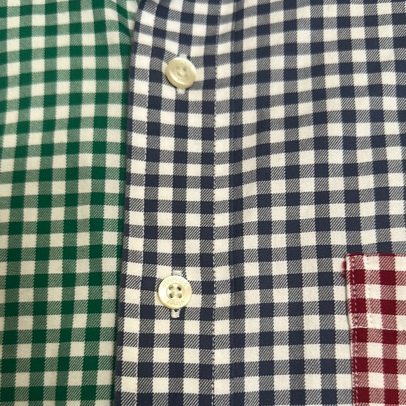 Vineyard Vines Casual Red and Green Button Down Shirt - Picture 7 of 9